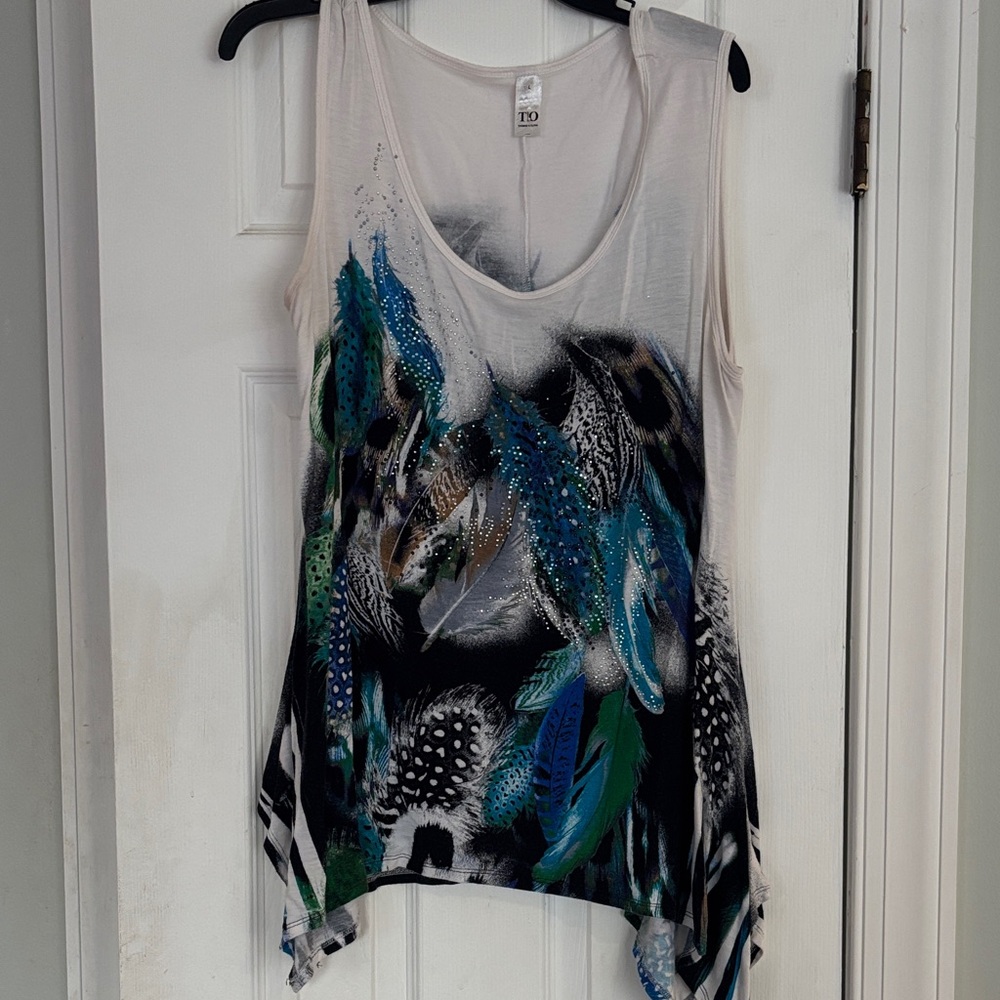 Sleeveless Feather Print Tank Top - White/Blue/Green